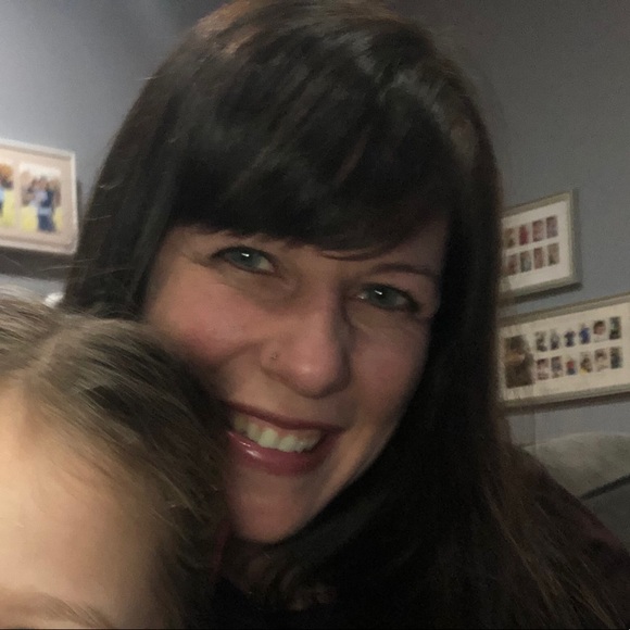 Meet your Posher, Lauren - Picture 1 of 1